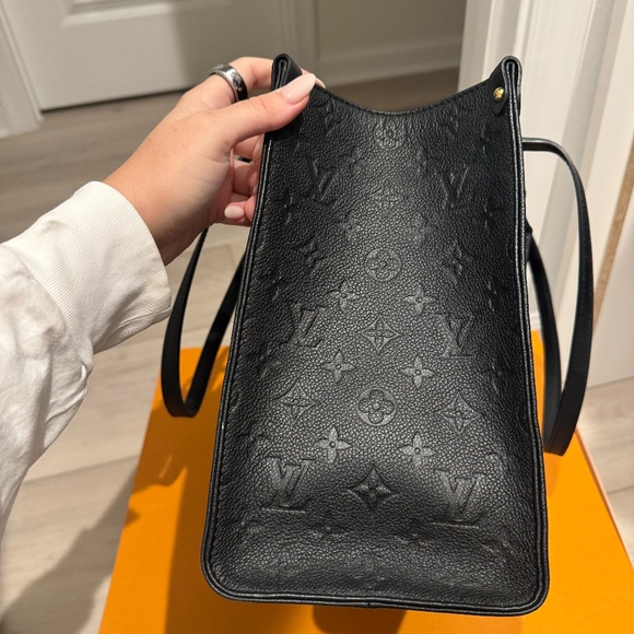 Louis Vuitton Onthego MM Monogram Empreinte Leather - Picture 13 of 16
